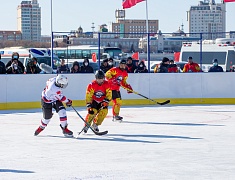Соревнования по хоккею в рамках Международного российско-китайского фестиваля зимних видов спорта