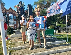  Благовещенцам вручили знаки ГТО в День семьи, любви и верности