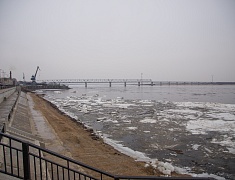 Мэр Благовещенска Олег Имамеев проконтролировал ход работ на 10 участке набережной Зеи