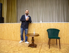 Мэр Благовещенска Олег Имамеев посетил Амурский медицинский колледж