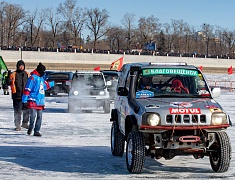 Автомобильные гонки в рамках Международного российско-китайского фестиваля зимних видов спорта