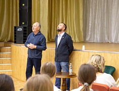 Мэр Благовещенска Олег Имамеев посетил Амурский медицинский колледж