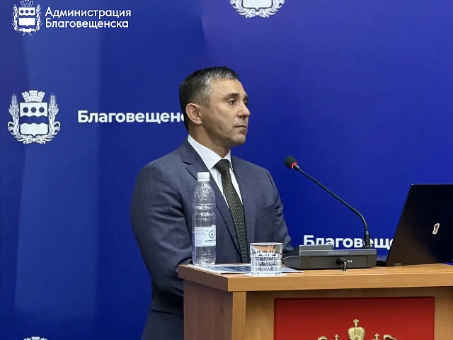 7 000 обращений жителей, 5,5 км теплосетей, 5,4 км дорог: мэр города Олег Имамеев рассказал о годовых итогах работы администрации
