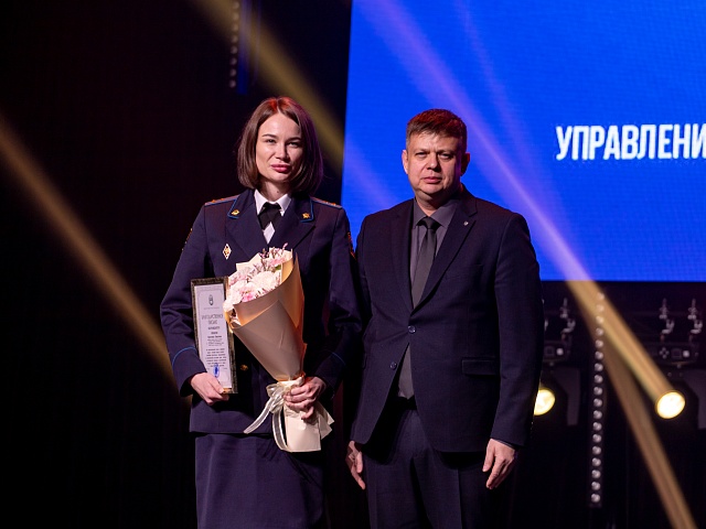 Заместитель мэра Благовещенска поздравил судебных приставов со 160-летием ведомства