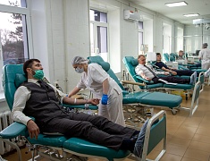 Сотрудники администрации Благовещенска стали донорами