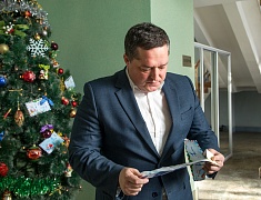 Заместители мэра Благовещенска присоединились к акции «Елка желаний»