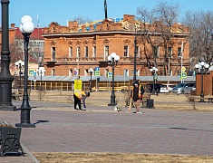 Мэр Олег Имамеев проконтролировал уборку благовещенских улиц и набережной 