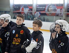 В Благовещенске впервые проходят отборочные игры турнира по русскому хоккею на призы патриарха Московского и всея Руси