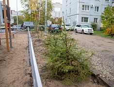 Жители еще двух благовещенских дворов получили современные игровые площадки