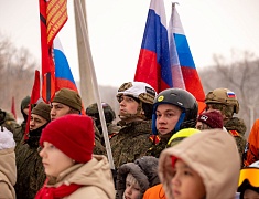 В Благовещенске прошло первенство города по горным лыжам и сноуборду, посвящённое памяти выпускника ДВОКУ, Героя России Ковтуна Андрея