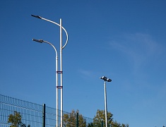 Мэр Благовещенска Олег Имамеев проверил готовность «умной» спортплощадки в Моховой Пади