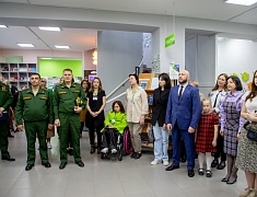 Выставка с любимыми книгами героев СВО открылась в Благовещенске