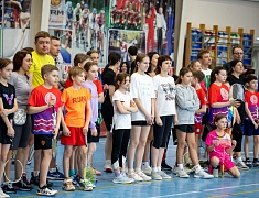 В честь Года семьи в Благовещенске провели семейный бадминтон