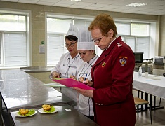 В Благовещенске выбрали лучшего школьного повара