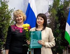  В Благовещенске чествовали работников бытового обслуживания населения