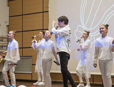 Мэр Благовещенска Олег Имамеев поздравил энергетиков с профессиональным праздником