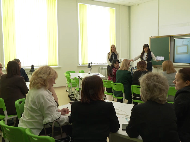 Мультстудии, голографические комплексы и виртуальная реальность: какими разработками удивили участников Форума образовательных решений Благовещенска?