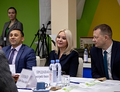 В Благовещенске работают эксперты президентской платформы «Россия — страна возможностей»