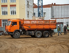 В новой школе в микрорайоне Благовещенска утепляют фасад и готовятся запускать тепло