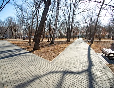 Мэр Благовещенска Олег Имамеев оценил готовность парков к открытию сезона