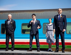 На железнодорожный вокзал амурской столицы прибыл ретропоезд "Победа"