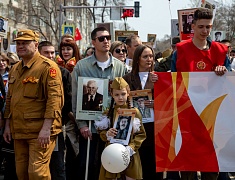 В Благовещенске прошла акция «Бессмертный полк России»