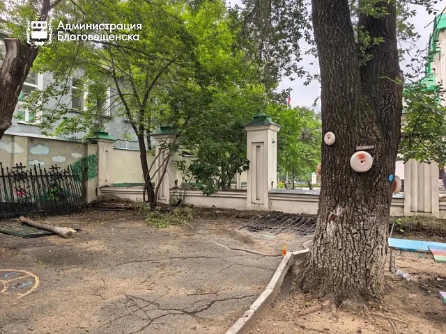 В Благовещенске приступили к модернизации территории детского сада № 19