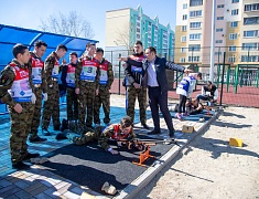 Якутские юнармейцы знакомятся с патриотическими традициями в школах Благовещенска