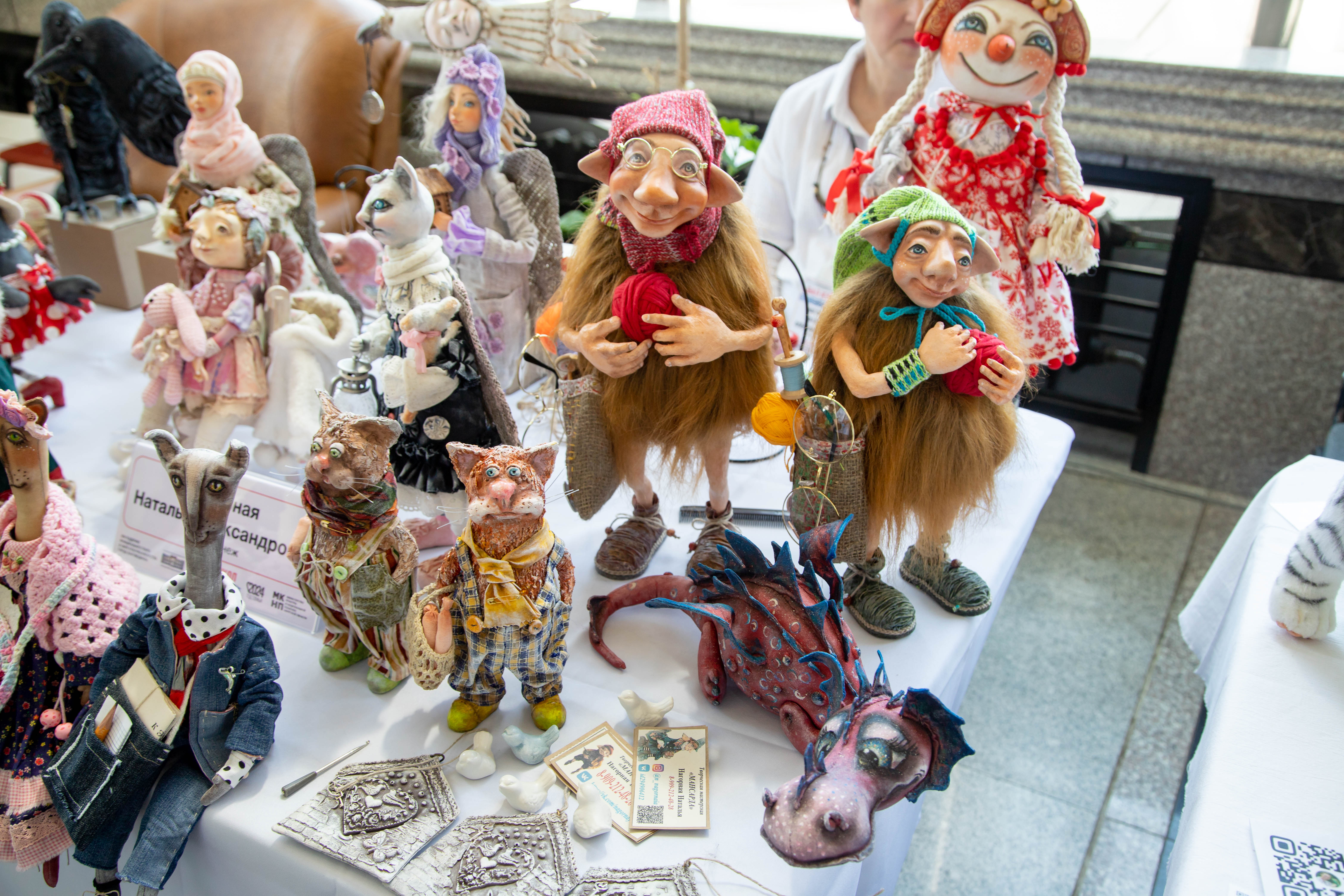 В Благовещенске впервые прошел Бал кукол