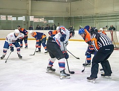 Соревнования по хоккею памяти Героя России Владимира Барахтенко прошли на стадионе «Спартак»