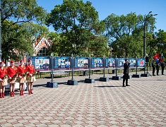 В Благовещенске открылась обновленная выставка, посвященная бойцам специальной военной операции