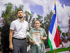 Накануне Дня работника торговли в Благовещенске чествовали руководителей, продавцов, менеджеров и официантов