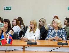 Представителей сферы торговли чествовали в Благовещенске