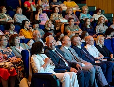 В Благовещенске медработников поздравили с профессиональным праздником