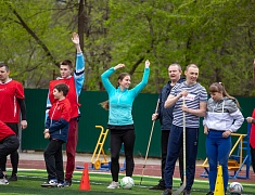 В Благовещенске выбрали самую сильную, ловкую и спортивную семью