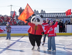 Соревнования по хоккею в рамках Международного российско-китайского фестиваля зимних видов спорта