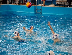 В Благовещенске впервые проходят соревнования по водному поло