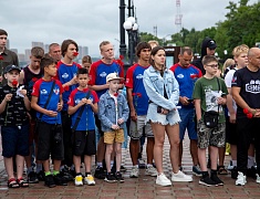 Больше 100 благовещенцев почтили память детей-жертв войны в Донбассе