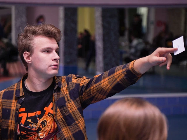 Благовещенские студенты сразились во второй городской игре «Что? Где? Когда?» 