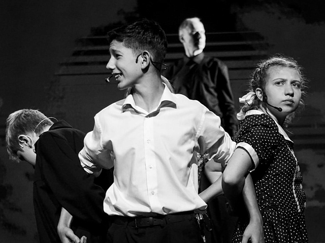 Больше 1 000 благовещенских школьников и студентов увидели «Молодую гвардию»