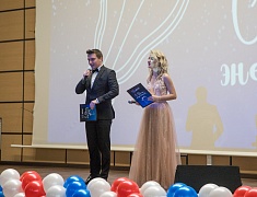 Мэр Благовещенска Олег Имамеев поздравил энергетиков с профессиональным праздником