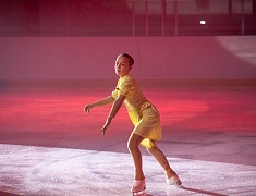 Юные благовещенские фигуристы представили программу «Помним сердцем», посвященную Дню Победы