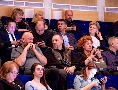 Мэр областного центра представил отчет о работе администрации