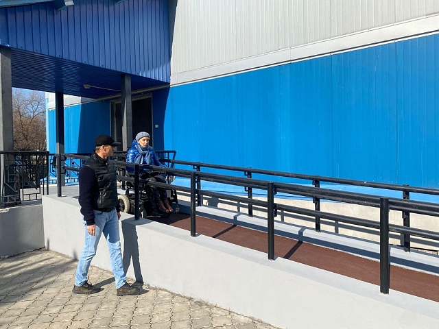 Спортивный комплекс "Юность" стал доступнее для маломобильных граждан