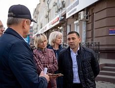 До конца года в Благовещенске обновят фасады 9 торговых центров 