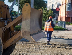 Мэр Благовещенска Олег Имамеев провёл выездное совещание по ремонту улицы Горького
