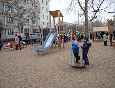 Торжественное открытие обновленного двора на ДОС, 18