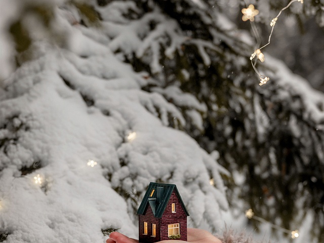 Новогодние игрушки, рисунки и открытки смогут создать благовещенцы в эти выходные