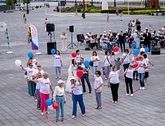 По Благовещенску прошел «Парад семей»