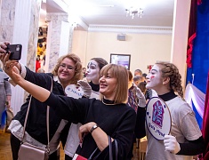 Амурский областной театр драмы отметил 140-летие